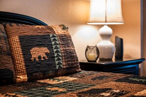 2 bedrooms, desk, free WiFi, bed sheets