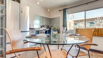 Apartment (0 Bedroom) | Interior