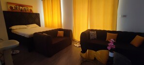 1 camera, Wi-Fi, lenzuola