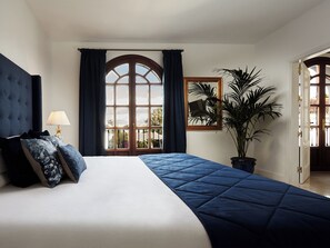 9 bedrooms, iron/ironing board, WiFi, bed sheets