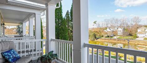 Townhouse, Beberapa Tempat Tidur, balkon (Bayside Destination Drive) | Halaman properti