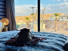 1 quarto, cofres nos quartos