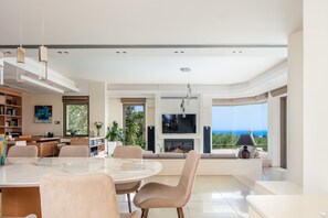 Villa | 6 chambres, bureau, chambres insonorisées, Internet