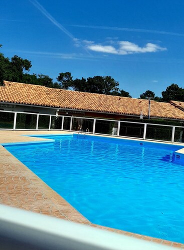 Villa in residence les villas de la Palmyre swimming pool tennis 3 km beach