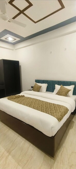 8 dormitorios, tabla de planchar con plancha, wifi y ropa de cama