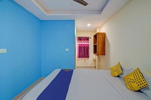 Deluxe Double Room | Free WiFi - Saidham Comfort (Anekal)
