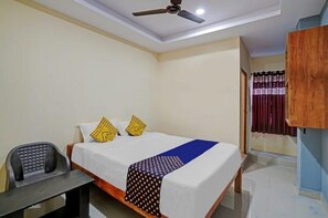 Deluxe Double Room | Free WiFi - Saidham Comfort (Anekal)