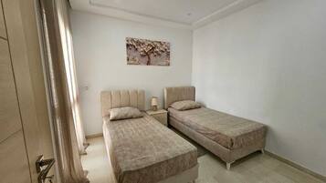 2 bedrooms, WiFi, bed sheets