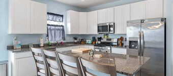 Schooner Landing 2 Sleeps 12