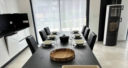 Maison neuve 3 chambres de 110m2 tout confort.
Au cĆur des bauges.