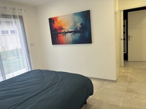 3 habitaciones, tabla de planchar con plancha y wifi gratis 