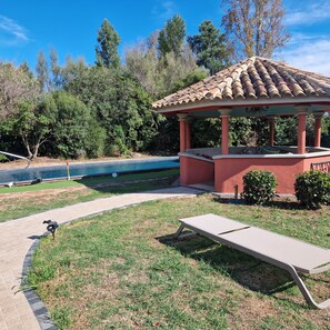 Property grounds - Pretty villa with swimming pool 300 m from Cala Rossa beach (Lecci)