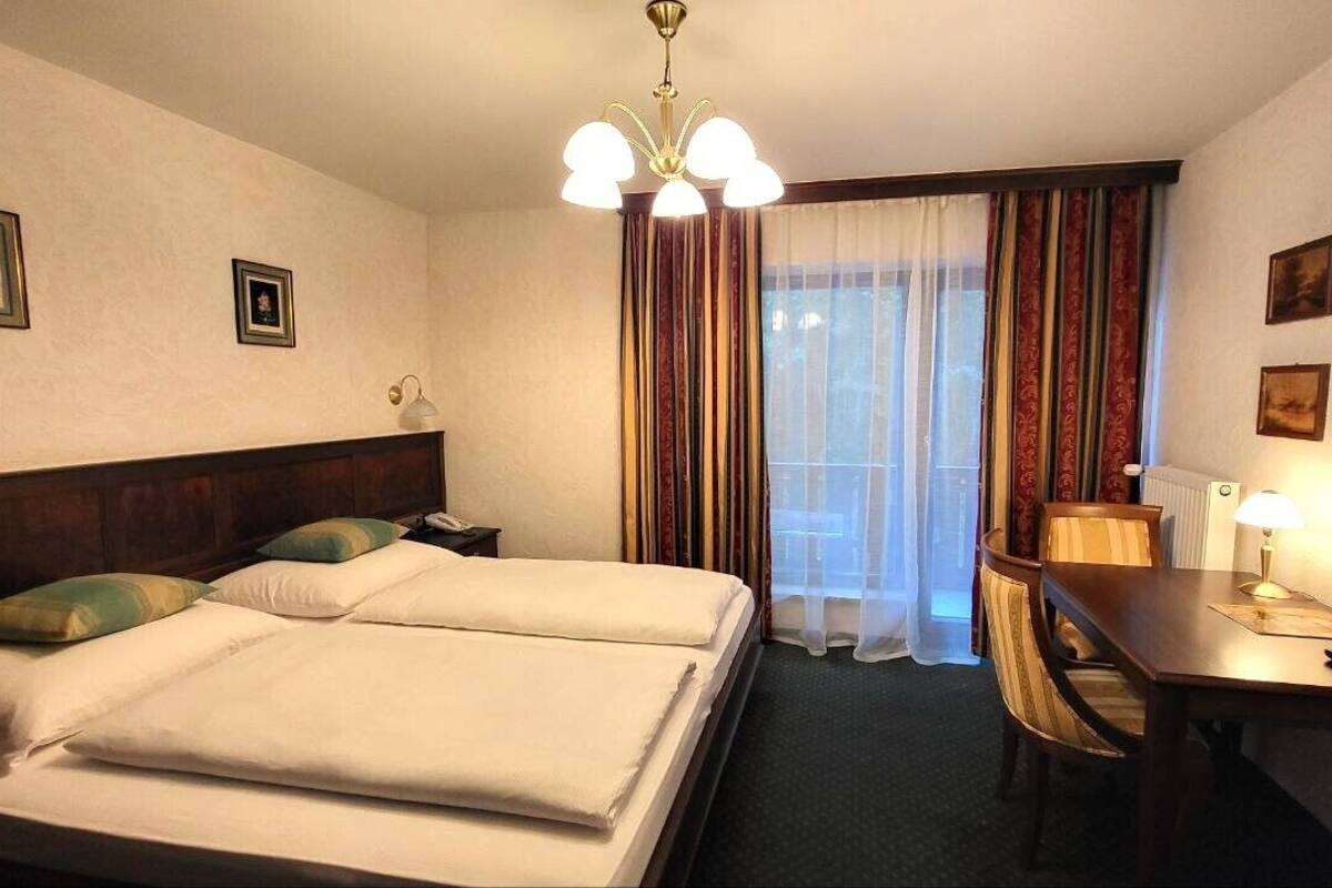 Superior Double Room, Balcony | Minibar, in-room safe, desk, WiFi (free)