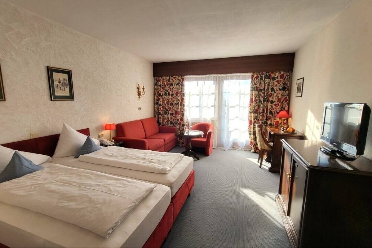 Deluxe Double or Twin Room, Balcony, Mountain View | Minibar, in-room safe, desk, WiFi (free)