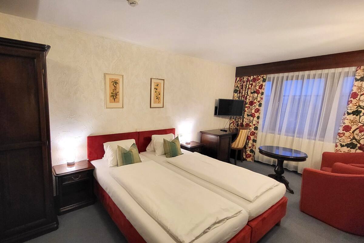 Superior Double or Twin Room, Balcony, Mountain View | Minibar, in-room safe, desk, WiFi (free)