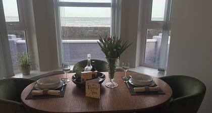 Charming 2-Bedroom Apartment