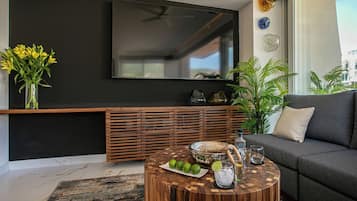 Smart TV, music library, stereo