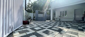 Varkala Beats - Travellers and Musicians Pad | Comfy House with Open terrace