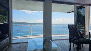 Studio, Accessible, Smoking | Balcony