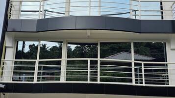 Studio, Accessible, Smoking | Balcony