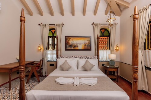 4BHK Heritage Villa w/ Private Pool a perfect hideout - SorrisoDoSol