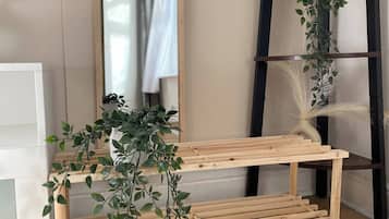House, 2 Bedrooms, Fireplace, Garden View | Interior