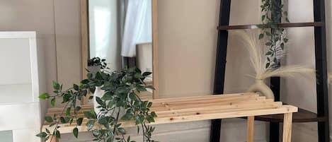 House, 2 Bedrooms, Fireplace, Garden View | Interior