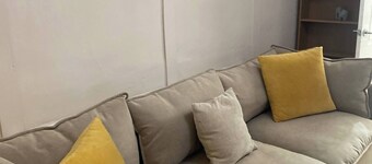 Modern Townhouse-free Parking-game Room-w-ifi