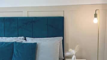 House, 2 Bedrooms, Fireplace, Garden View | 4 bedrooms, soundproofing