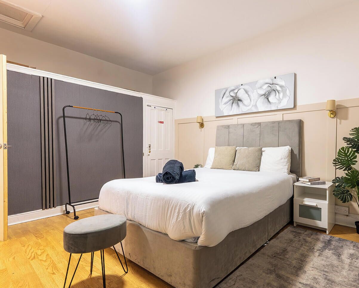 Maison, 2 chambres, cheminée, vue jardin