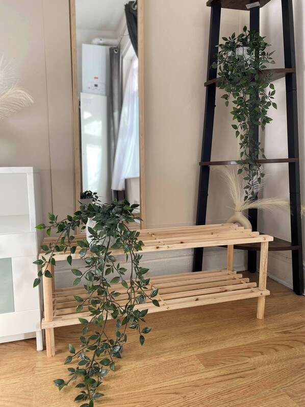 House, 2 Bedrooms, Fireplace, Garden View | Interior