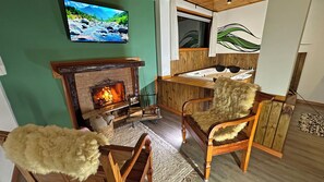 Comfort-Chalet, Gartenblick | Verdunkelungsvorhänge, schallisolierte Zimmer, Bügeleisen/Bügelbrett