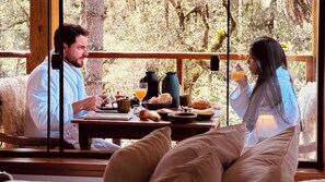 Petit déjeuner préparé à la commande compris tous les jours