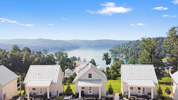 Exterior - NORRIS LAKE COTTAGE W/AMAZING VIEW AT DEERFIELD RESORT, SLEEPS 6 (LaFollette)