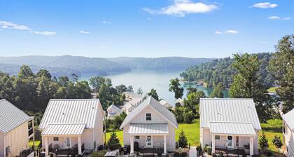 NORRIS LAKE COTTAGE W/AMAZING VIEW AT DEERFIELD RESORT, SLEEPS 6