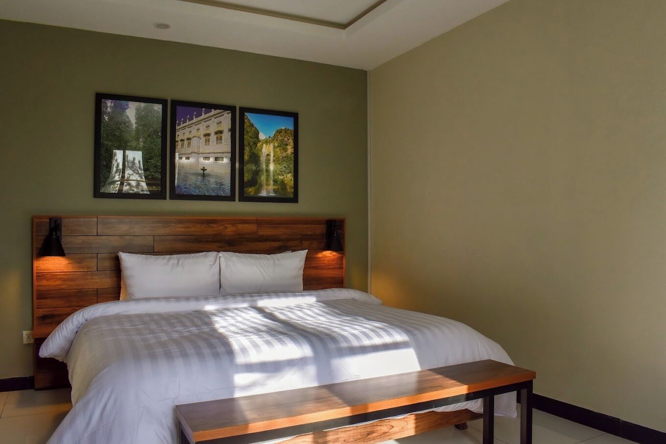 Habitación doble Deluxe, vista a la montaña | Insonorización, tabla de planchar con plancha y wifi gratis 