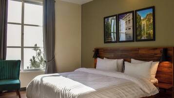 Sistema de insonorización, tabla de planchar con plancha y wifi gratis