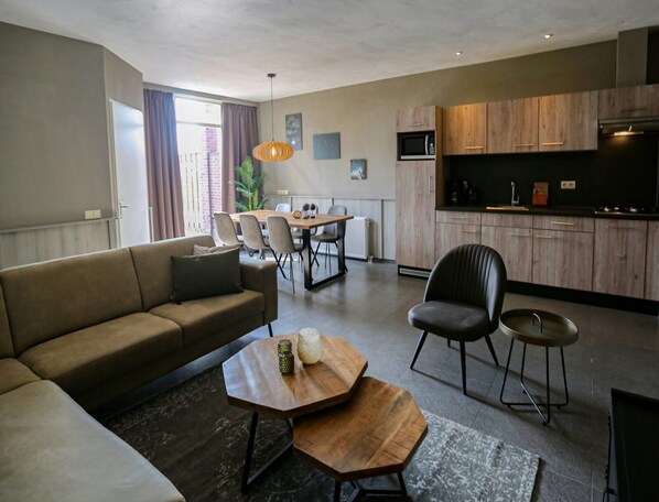 House | Living room - Semi-detached Bungalow for 12 People, Fully Equi (Terwolde)