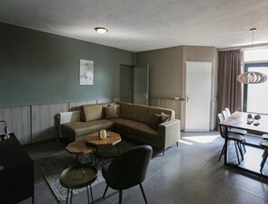 House | Living room - Semi-detached Bungalow for 12 People, Fully Equi (Terwolde)