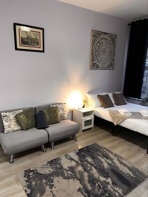 1 soverom, strykejern/-brett, wi-fi og sengetøy