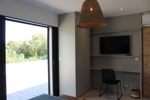 Interior - Villa ARINELLA VILLATA Heated swimming pool. Walking distance from Saint Cyprien to Pinarello (Zonza)