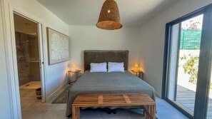 2 bedrooms, iron/ironing board, travel crib, WiFi