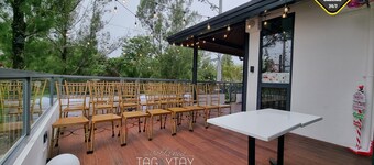 Salablanca Tagaytay Brand New Luxury Home with plush beds balcony & home theater