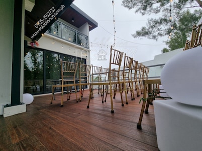 Salablanca Tagaytay Brand New Luxury Home with plush beds balcony & home theater