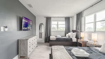 2 bedrooms, desk, iron/ironing board, free WiFi