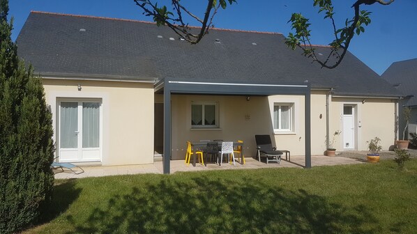 Terrace/patio - Bed and breakfast 15 minutes from Saumur (Vernantes)