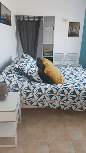 1 bedroom, iron/ironing board, free WiFi, bed sheets