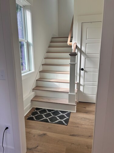 Executive Upscale 1-bedroom  condo with pool and fitness room in awesome Durham.