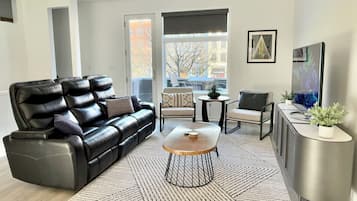 Smart-TV, fotballspill, bøker og printere