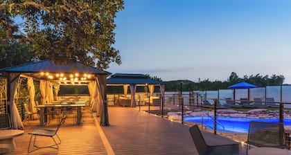 Cielo Estate: Pool+Hot Tub ~Sports Courts~ 3 Acres